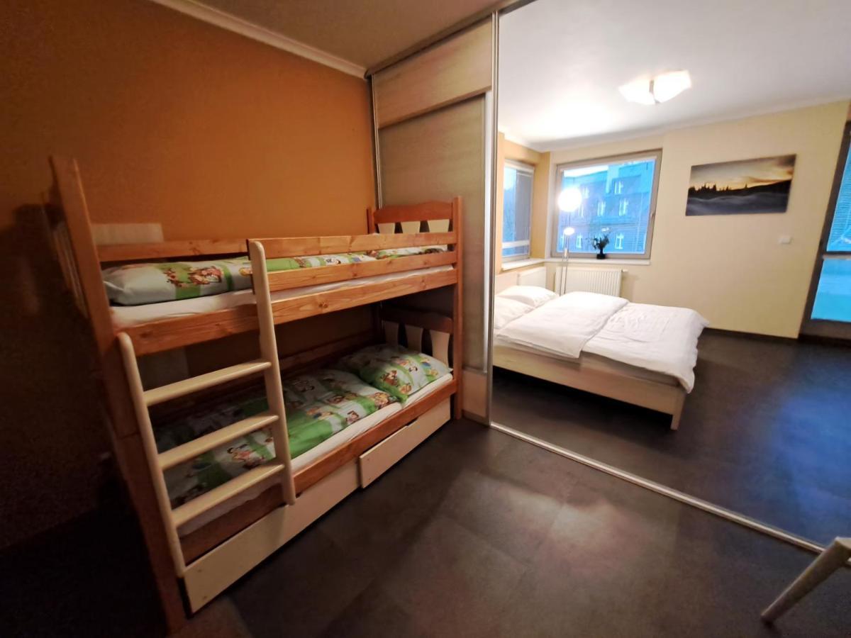 Resident Harrachov Family Apartment Buitenkant foto